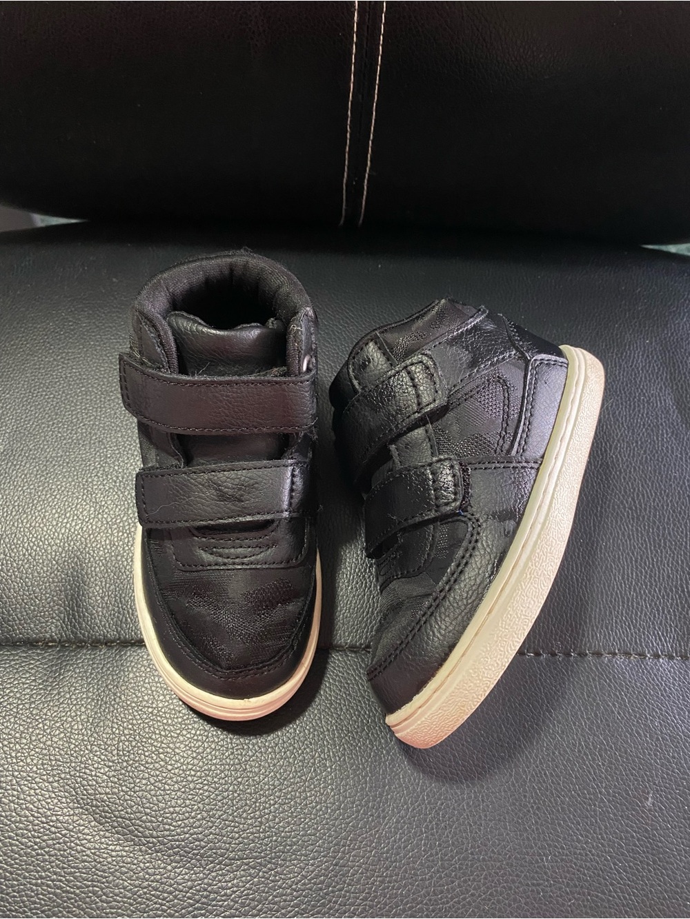 Children’s Place Black Velcro High-Top Sneakers Size 7